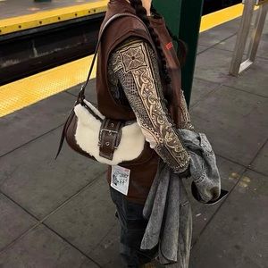 Cute brown sherpa shoulder bags 
Brown Shoulder Bag